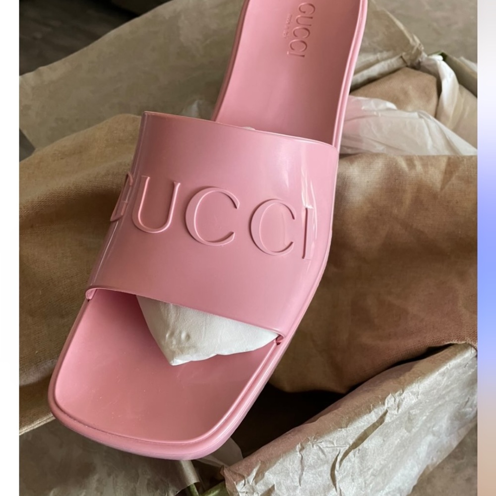 Gucci Woman’s Shoe Pink  Embossed Logo Mules woman’s 41 - Picture 2 of 6